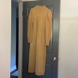 Charles Henry puff sleeve camel maxi/midi sweater dress; fitted; size Small; NWT